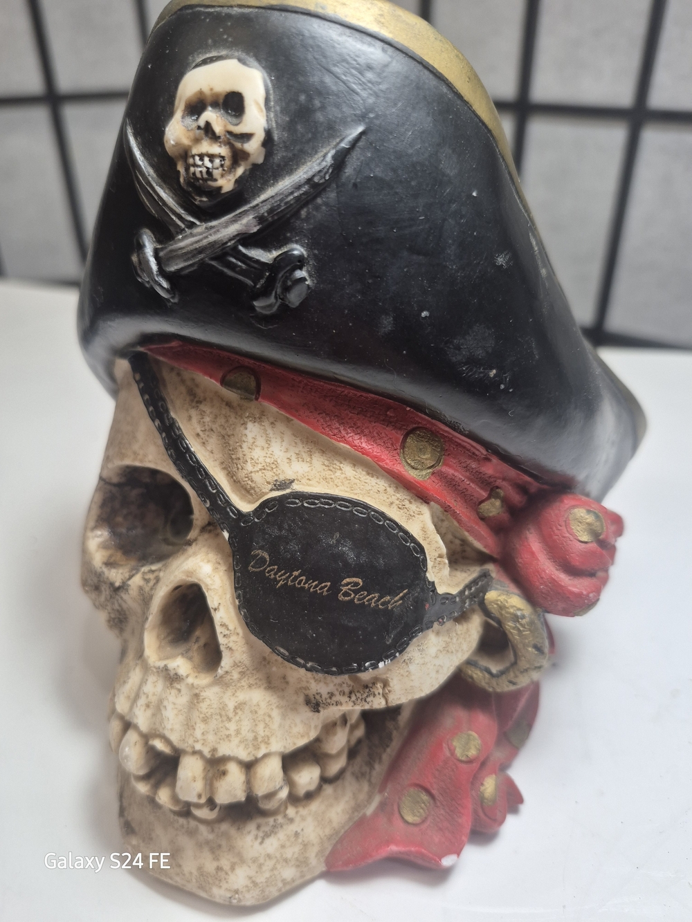 Daytona Beach Pirate Skull Stink Eye Bank